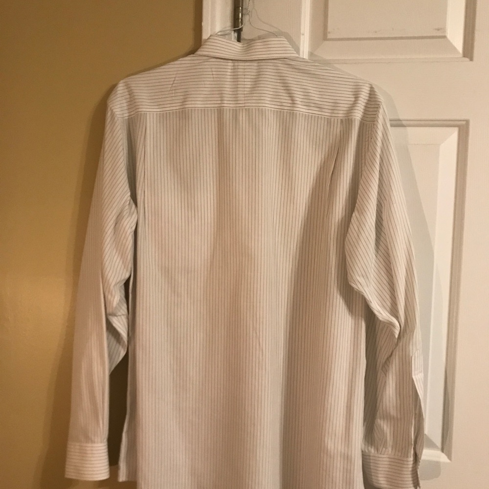 Jos. A. Bank collar teeshirt. Size 16 1/2 -35